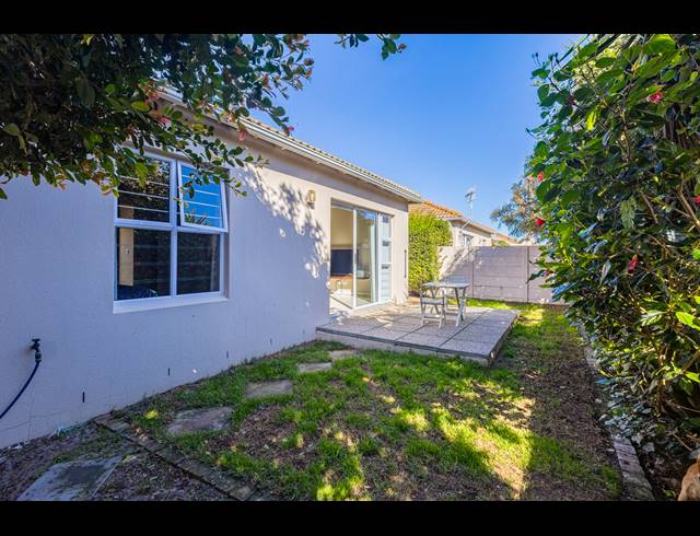 2 BEDROOM FREESTANDING FOR SALE IN SUNNINGDALE